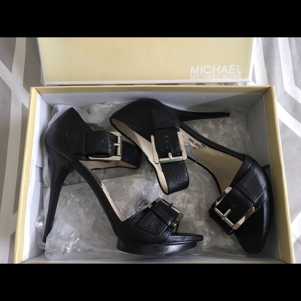 Micheal Kors heels